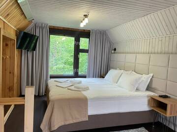 Дом с 1 спальней в Гостевом доме База Отдыха Любава